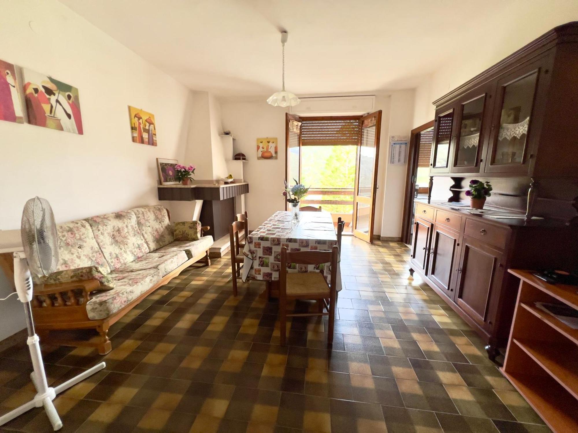 Ampio Appartamento Marina Di 阿勃丝 外观 照片